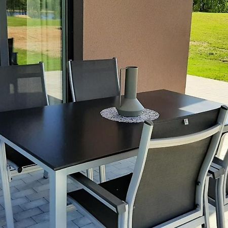 Vila Galadusis Prie Ezero Lazdijai Buitenkant foto